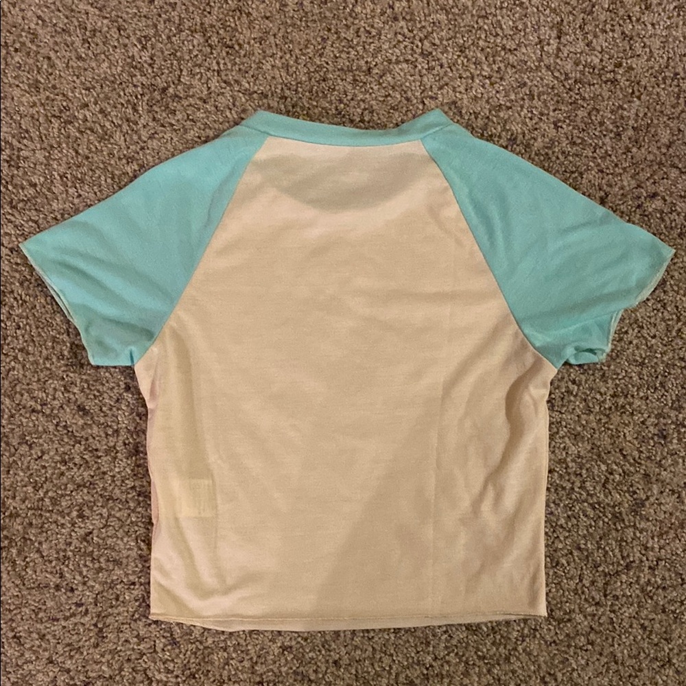 Juniors/Girls' Graphic Cropped Tee - Picture 3 of 5